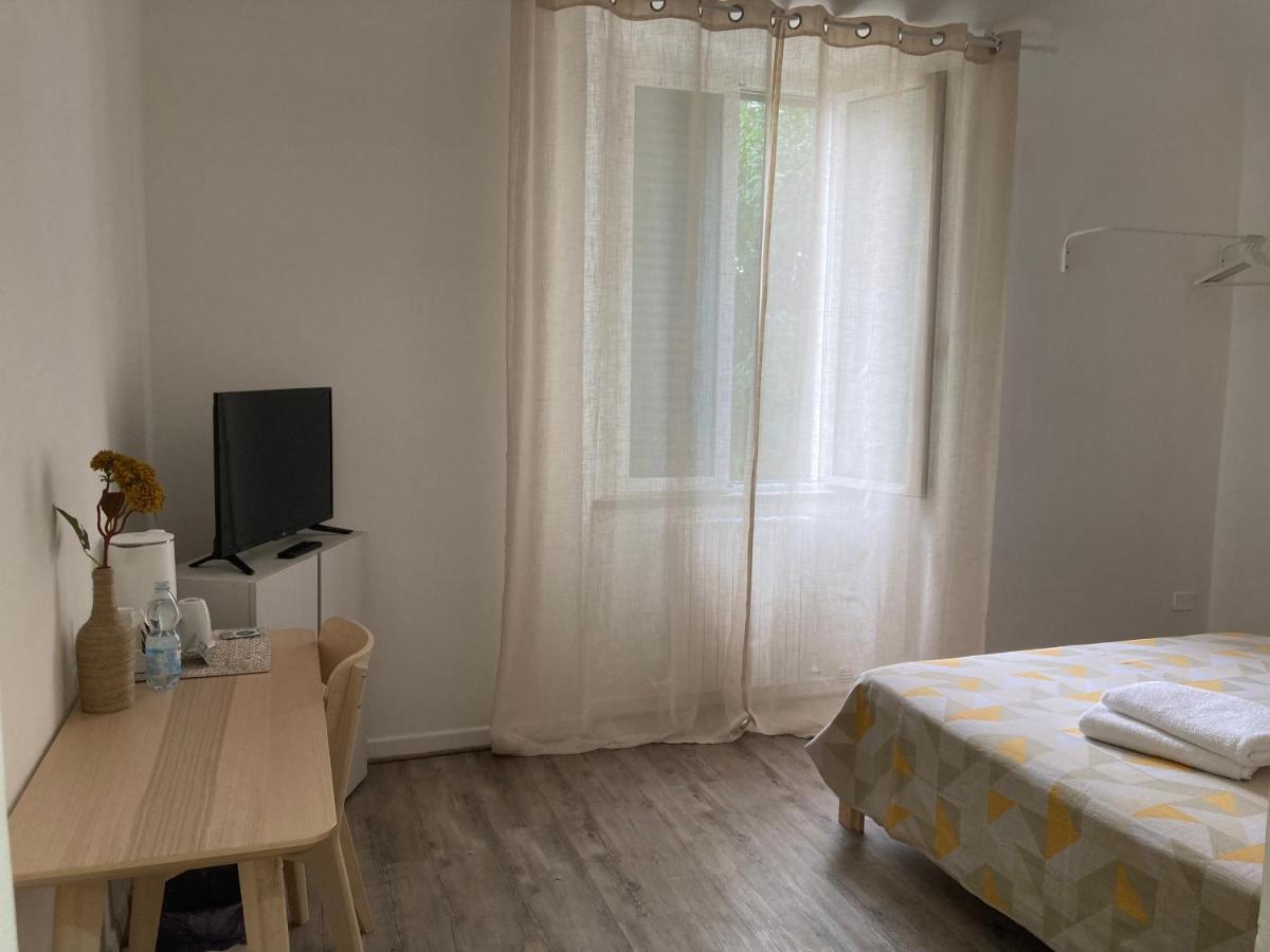 Sunrise Bed and Breakfast Marina Di Pisa Buitenkant foto